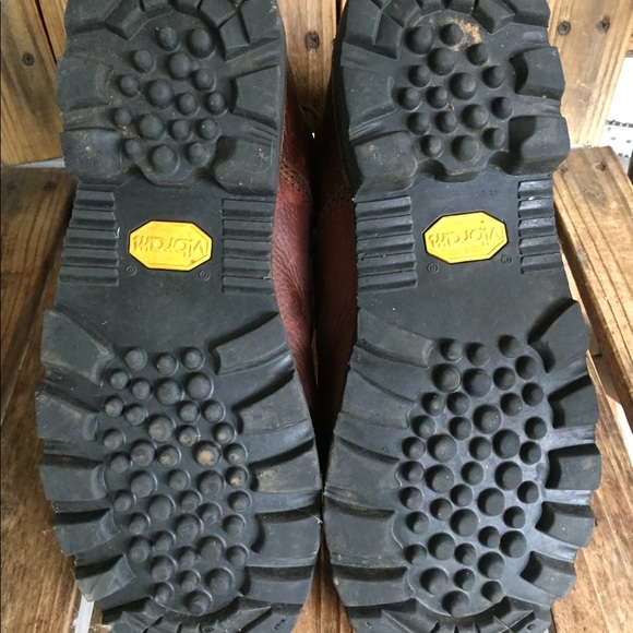 Practically brand new boots - Picture 3 of 3